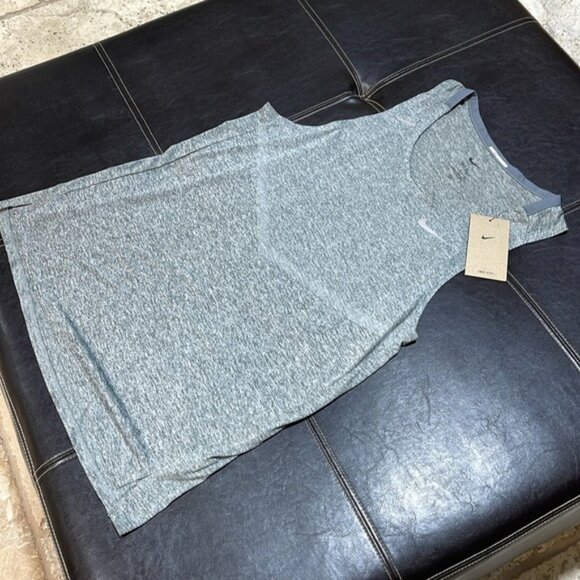 Nike Men's Dri-FIT Rise 365 Tank - Picture 10 of 10